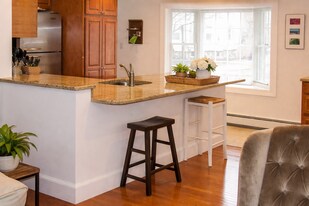 88 Madison Ave in Newton, MA - Building Photo