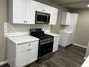 220 N Bernice Dr in Garland, TX - Building Photo - Building Photo