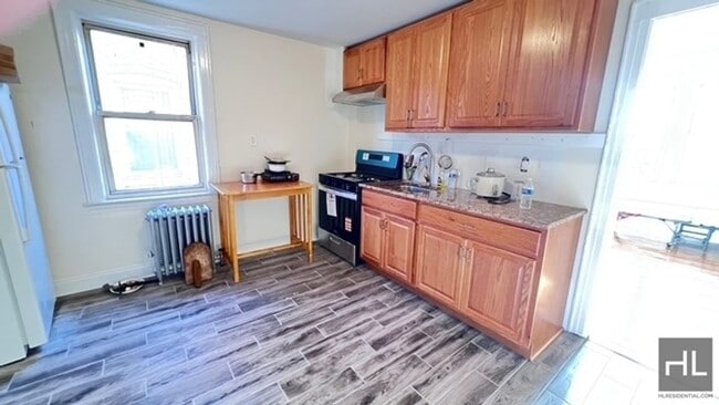 101-53-101114 114th St in Queens, NY - Building Photo - Building Photo