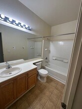 2739 Etcheverry Dr in Stockton, CA - Foto de edificio - Building Photo