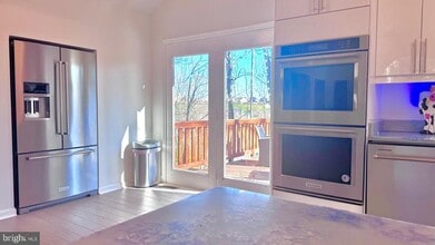 7011 Fox Chase Rd in New Market, MD - Building Photo - Building Photo