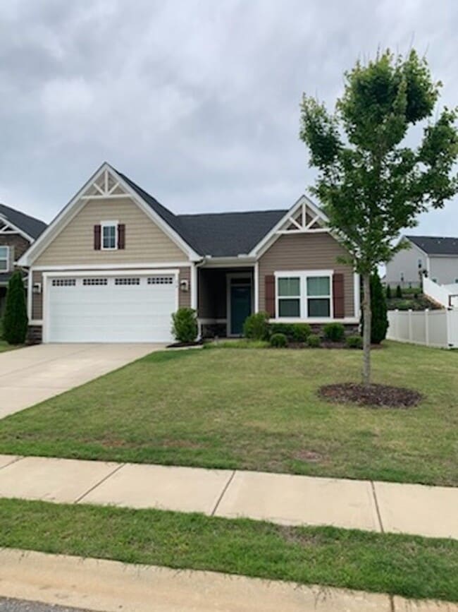 property at 20 Witchita Ln