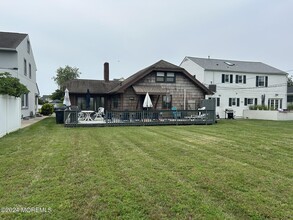 39 Parkway in Point Pleasant Beach, NJ - Building Photo - Building Photo