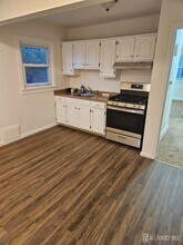 33 Avenel St in Woodbridge Township, NJ - Building Photo - Building Photo