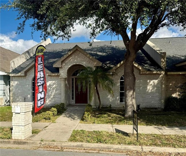 1612 Cardinal Ave in McAllen, TX - Building Photo - Building Photo