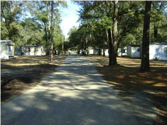 Ravenel Mobile Home Park in Ravenel, SC - Building Photo