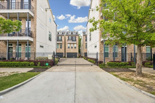 1033 Ashland St in Houston, TX - Building Photo - Building Photo