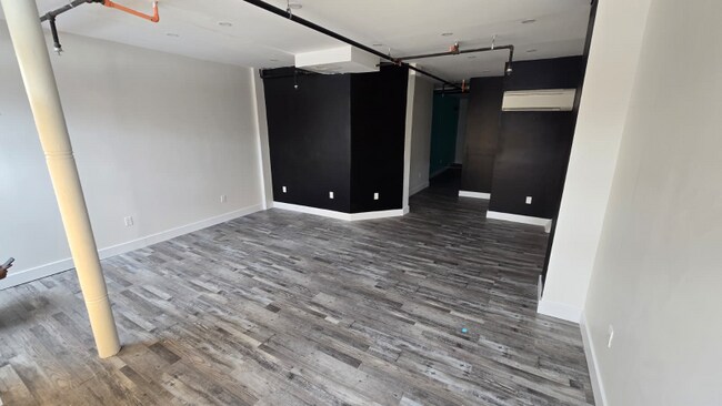 64 Logan Ave in Jersey City, NJ - Building Photo - Building Photo