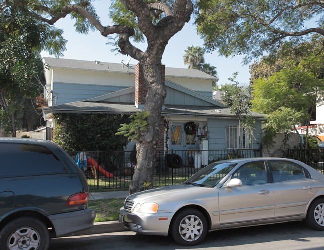 16327 Eucalyptus Ave in Bellflower, CA - Building Photo - Building Photo