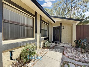 5138 Springwood Dr in Tampa, FL - Building Photo - Building Photo