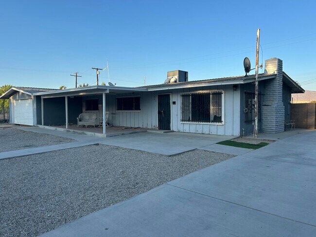 71060 Palm Island Dr in Mecca, CA - Building Photo - Building Photo