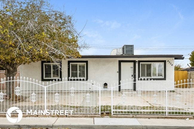 4334 Cloverdale Ave