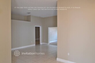 5487 NW 186th St in Miami Gardens, FL - Building Photo - Building Photo
