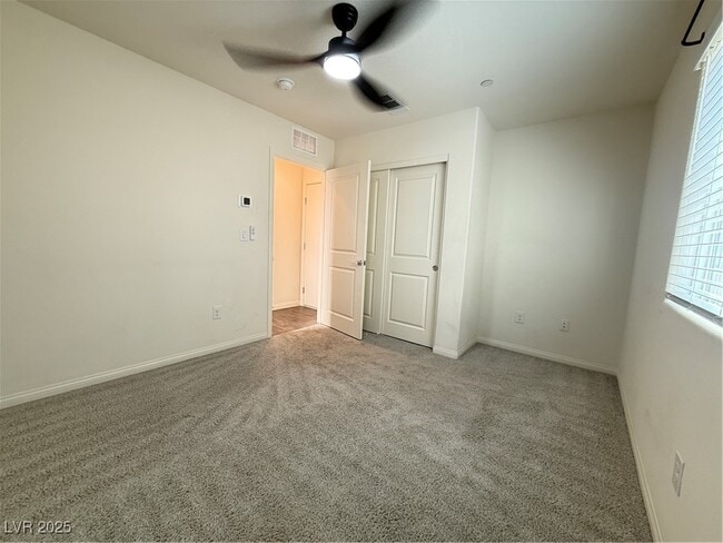 2662 Champagne Gold Ave