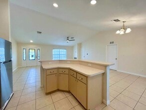 328 W Sugarland Cir in Clewiston, FL - Building Photo - Building Photo