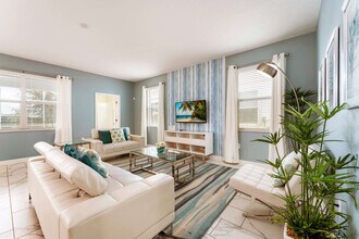 1520 Maidstone Ct in Four Corners, FL - Building Photo - Building Photo