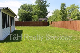 3202 Cherry Lake Rd in Indianapolis, IN - Building Photo - Building Photo