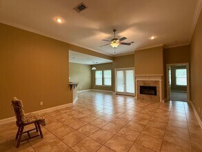 137 Cornerstone Dr in Slidell, LA - Foto de edificio - Building Photo