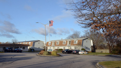 Quaker Estates in Portsmouth, RI - Building Photo - Building Photo