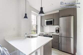 816 Potomac Ave SE in Washington, DC - Building Photo - Building Photo