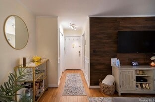 2449 Union Blvd in Islip, NY - Building Photo