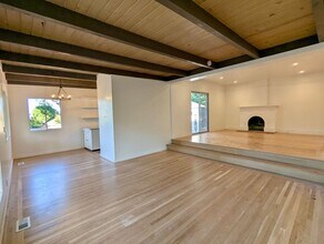 335 Redwood Ave in Corte Madera, CA - Building Photo - Building Photo