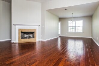 138 Howard Woody Dr in La Vergne, TN - Building Photo - Building Photo