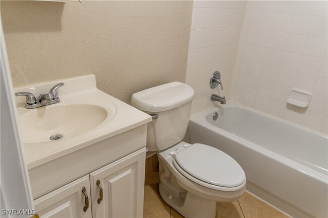 property at 4627 Bayshore Dr