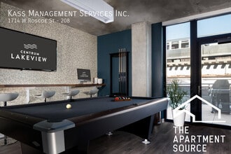 1718 W Roscoe St, Unit 5-07 in Chicago, IL - Building Photo - Building Photo