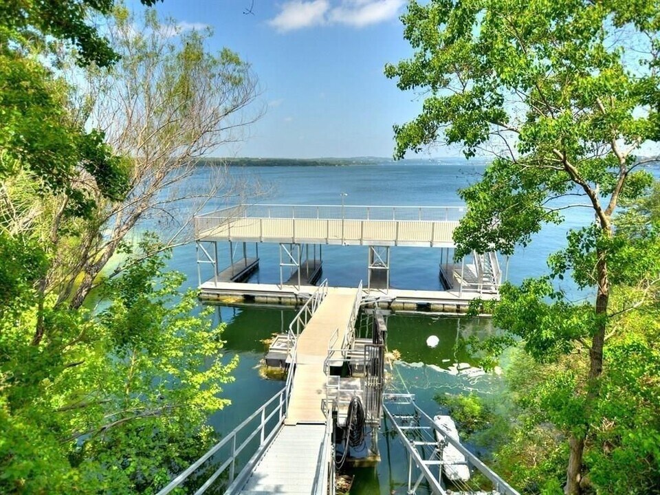 2918 Ranch Rd 620 N in Austin, TX - Foto de edificio