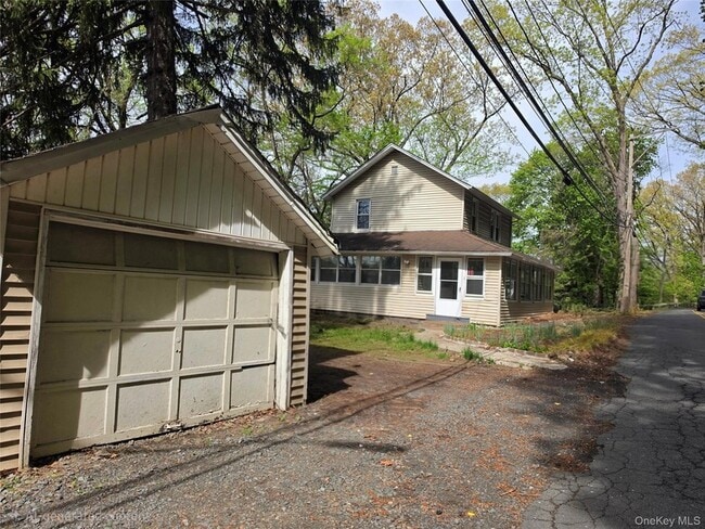 60 S Greenbush Rd in West Nyack, NY - Building Photo - Building Photo