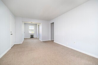 29G Clarmore Dr in Norwalk, CT - Foto de edificio - Building Photo