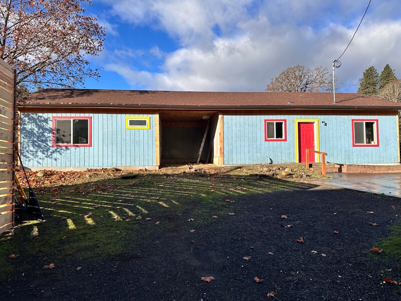 1110 N Main Ave in White Salmon, WA - Building Photo