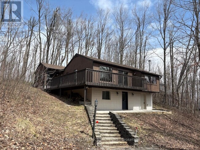 property at 33 Huronwoods Dr