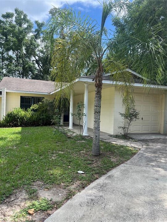 1506 E 1st Ave in Mount Dora, FL - Building Photo