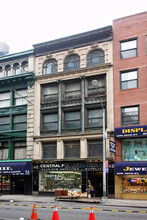 40 W 28th St in New York, NY - Building Photo - Building Photo