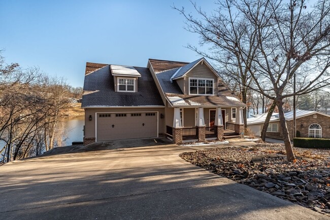 property at 55 Purfleet Dr