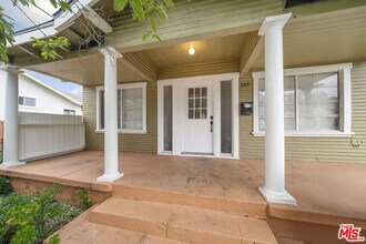 235 Joy St in Los Angeles, CA - Building Photo - Building Photo