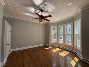 58 Vinal Ave, Unit 1 in Somerville, MA - Building Photo - Building Photo