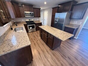 1113 Tartan Ln in Walled Lake, MI - Building Photo - Building Photo