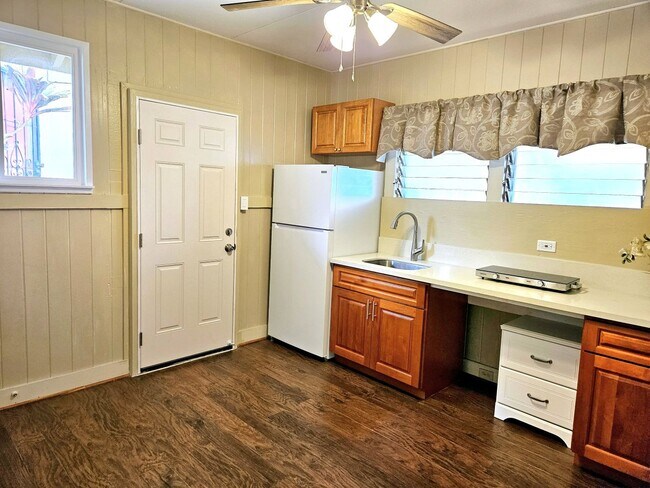 99-520 Kaulainahee Pl in Aiea, HI - Building Photo - Building Photo