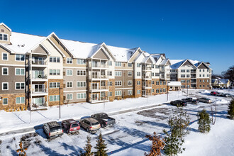 Applewood Pointe at Mississippi Crossings in Champlin, MN - Building Photo - Building Photo