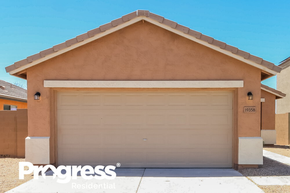 19358 N Toledo Ave in Maricopa, AZ - Building Photo