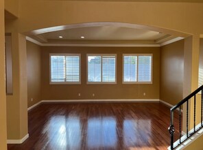 3464 Swallows Nest Ln in Sacramento, CA - Building Photo - Building Photo