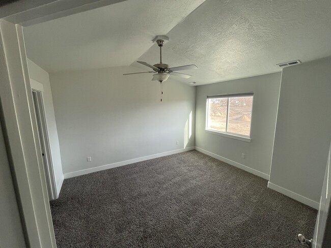 681 S 1803 W in Orem, UT - Foto de edificio - Building Photo