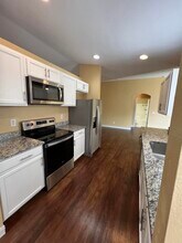 216 SE Eyerly Ave in Port St. Lucie, FL - Building Photo - Building Photo