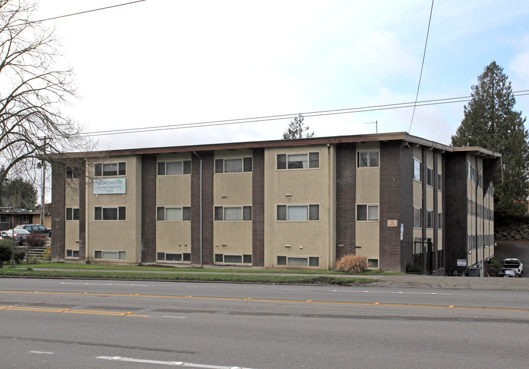 Fontanelle Apartments in Seattle, WA - Building Photo