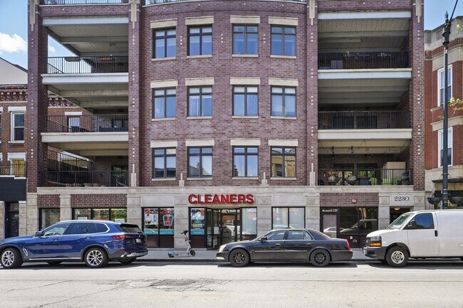 property at 2230 N Lincoln Ave