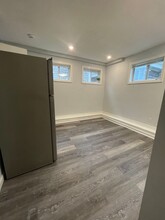 155 Onset Ave in Wareham, MA - Foto de edificio - Building Photo