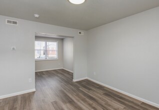 869 36th St in Newport News, VA - Building Photo - Building Photo